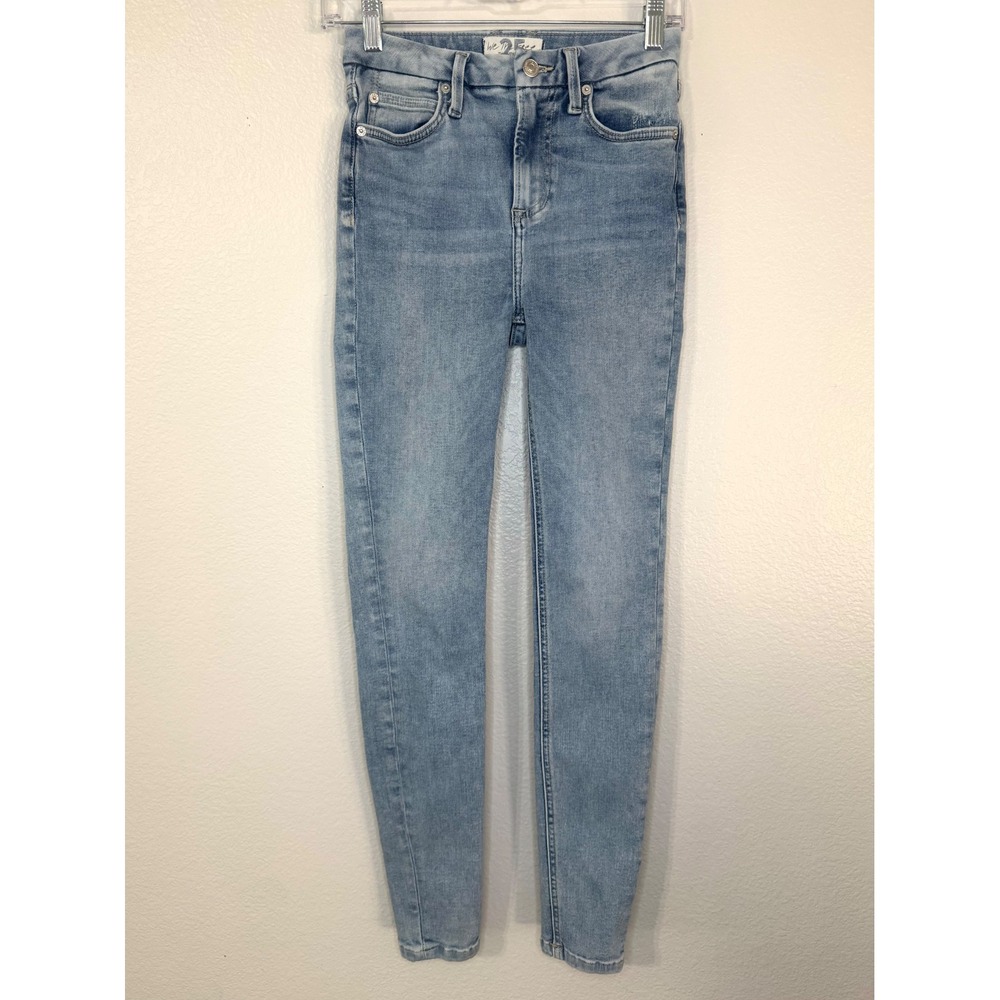 We The Free Free People Light Wash High Rise Skinny Jeans Size 25